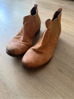 Clark’s - Tan Chelsea Booties with Elastic Panels